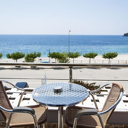 Dhima Hotel Himare Exterior photo